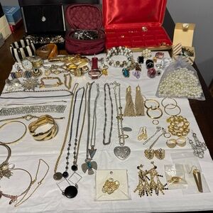 Vintage Estate Sale Jewelry Lot - watches, earrings and more!